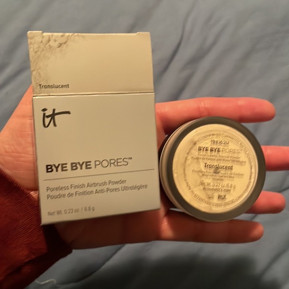 BNIB it Cosmetics Bye Bye Pores Poreless Finish Airbrush Powder - Picture 4 of 4